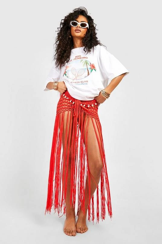 BOOHOO Premium Crochet Bralette And Beaded Tassel Maxi Skirt Set 3 BOOHOO Premium Crochet Bralette And Beaded Tassel Maxi Skirt Set - Image 3