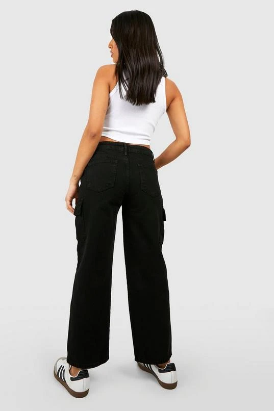 BOOHOO Petite Cargo Pocket Boyfriend Jeans 2 BOOHOO Petite Cargo Pocket Boyfriend Jeans - Image 2