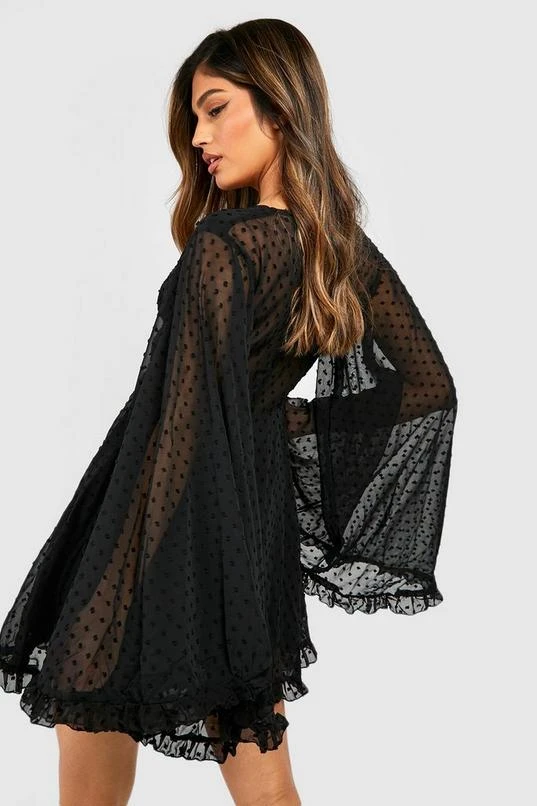 BOOHOO Dobby Chiffon Wide Sleeve Skater Dress 2 BOOHOO Dobby Chiffon Wide Sleeve Skater Dress - Image 2