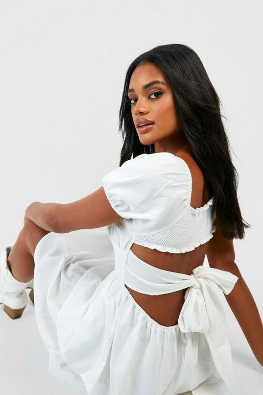 BOOHOO Textured Puff Sleeve Skater Dress 4 BOOHOO Textured Puff Sleeve Skater Dress - Image 4