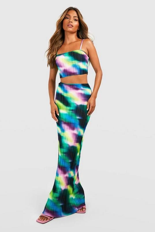 BOOHOO Abstract Plisse Square Neck Cami & Maxi Skirt 1 BOOHOO Abstract Plisse Square Neck Cami & Maxi Skirt