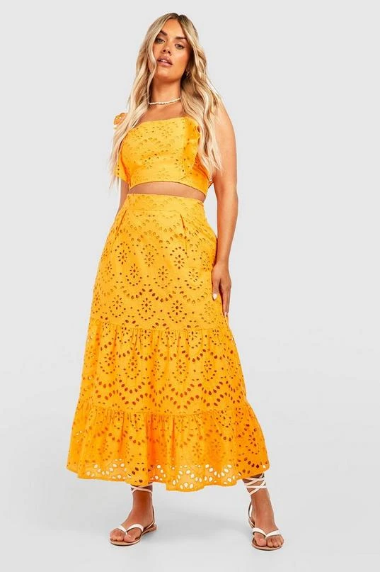 BOOHOO Plus Eyelet Frill Hem Midi Skirt 1 BOOHOO Plus Eyelet Frill Hem Midi Skirt