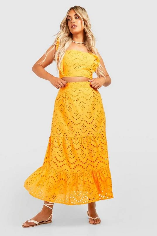 BOOHOO Plus Eyelet Frill Hem Midi Skirt 3 BOOHOO Plus Eyelet Frill Hem Midi Skirt - Image 3