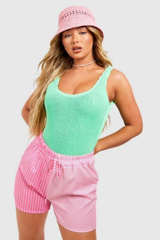 BOOHOO Premium Crinkle Square Neck Swimsuit 4 BOOHOO Premium Crinkle Square Neck Swimsuit - Image 4