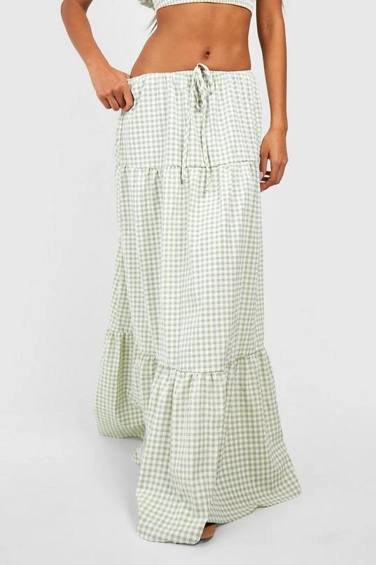 BOOHOO Seersucker Gingham Ruffle Bandeau & Maxi Skirt 4 BOOHOO Seersucker Gingham Ruffle Bandeau & Maxi Skirt - Image 4