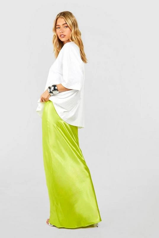 BOOHOO Satin Bias Maxi Skirt 2 BOOHOO Satin Bias Maxi Skirt - Image 2