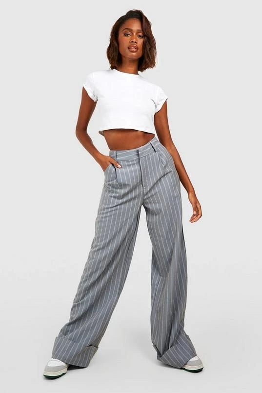 BOOHOO Premium Pinstripe Wide Leg Turn Cuff Dress Pants 3 BOOHOO Premium Pinstripe Wide Leg Turn Cuff Dress Pants - Image 3