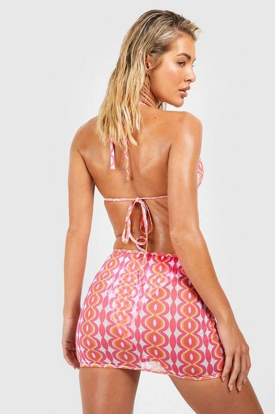 BOOHOO 3 Pack Geo Print Padded Bikini Set & Skirt 2 BOOHOO 3 Pack Geo Print Padded Bikini Set & Skirt - Image 2