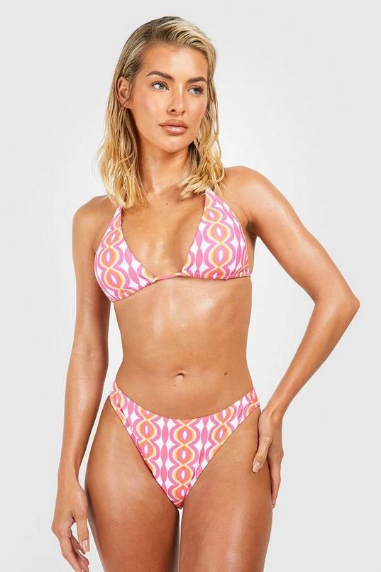 BOOHOO 3 Pack Geo Print Padded Bikini Set & Skirt 3 BOOHOO 3 Pack Geo Print Padded Bikini Set & Skirt - Image 3