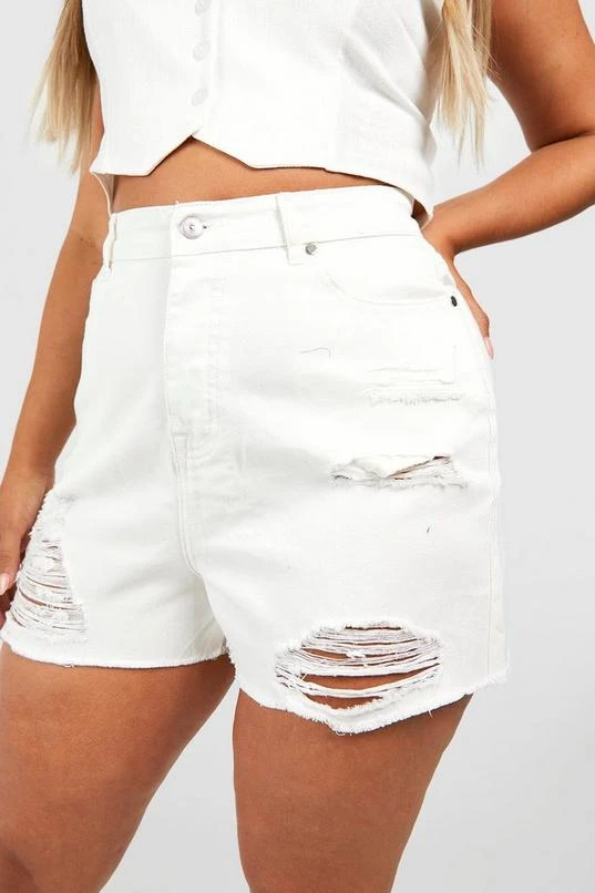 BOOHOO Plus Ripped Hem Jean Shorts 4 BOOHOO Plus Ripped Hem Jean Shorts - Image 4