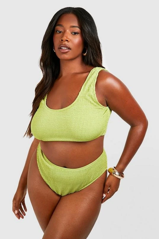 BOOHOO Plus Crinkle Textured Scoop Bikini Set 3 BOOHOO Plus Crinkle Textured Scoop Bikini Set - Image 3