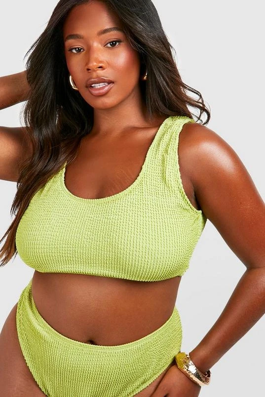 BOOHOO Plus Crinkle Textured Scoop Bikini Set 4 BOOHOO Plus Crinkle Textured Scoop Bikini Set - Image 4