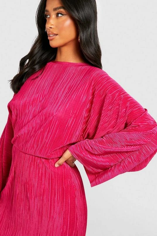 BOOHOO Petite Batwing Plisse Midi Dress 4 BOOHOO Petite Batwing Plisse Midi Dress - Image 4