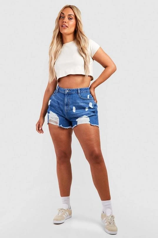 BOOHOO Plus Mid Blue Wash Jean Short 3 BOOHOO Plus Mid Blue Wash Jean Short - Image 3