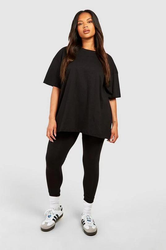 BOOHOO Plus Oversized T-shirt And Legging Set 1 BOOHOO Plus Oversized T-shirt And Legging Set