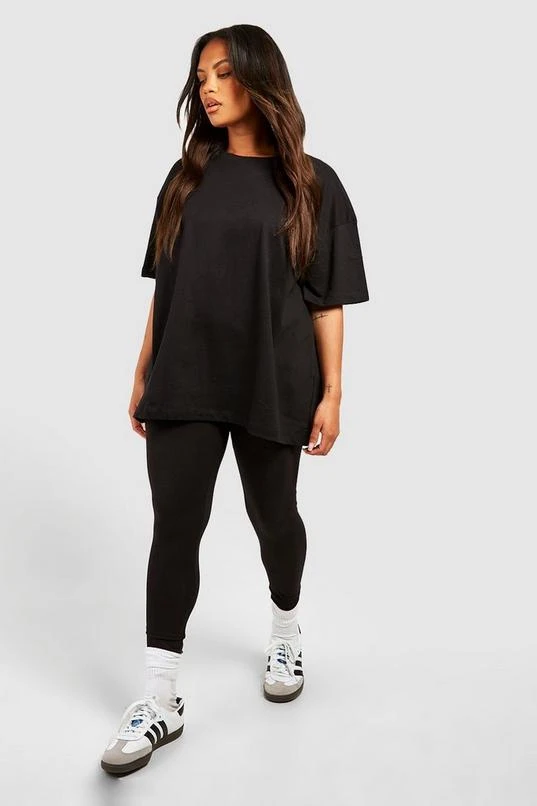 BOOHOO Plus Oversized T-shirt And Legging Set 3 BOOHOO Plus Oversized T-shirt And Legging Set - Image 3