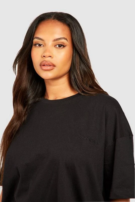 BOOHOO Plus Oversized T-shirt And Legging Set 4 BOOHOO Plus Oversized T-shirt And Legging Set - Image 4