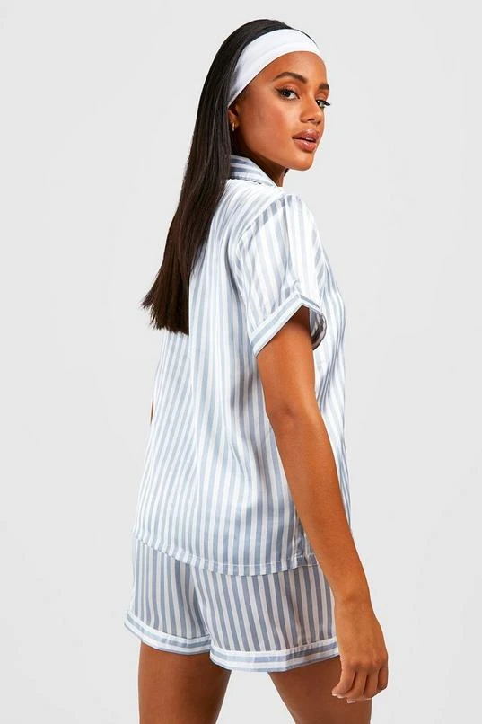 BOOHOO Contrast Stripe Pajama Short Set 2 BOOHOO Contrast Stripe Pajama Short Set - Image 2