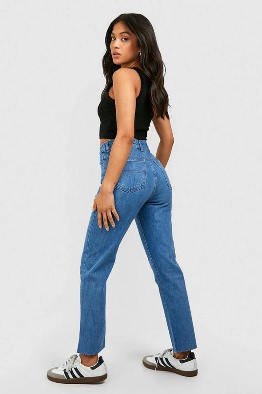 BOOHOO Petite High Waist Raw Hem Jeans 2 BOOHOO Petite High Waist Raw Hem Jeans - Image 2