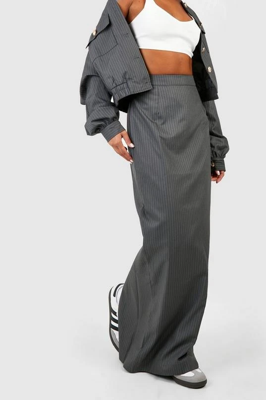 BOOHOO Pinstripe Thigh Split Column Maxi Skirt 4 BOOHOO Pinstripe Thigh Split Column Maxi Skirt - Image 4