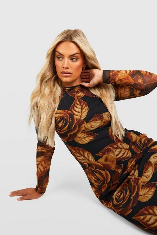 BOOHOO Plus Floral Mesh Low Back Maxi Dress 3 BOOHOO Plus Floral Mesh Low Back Maxi Dress - Image 3
