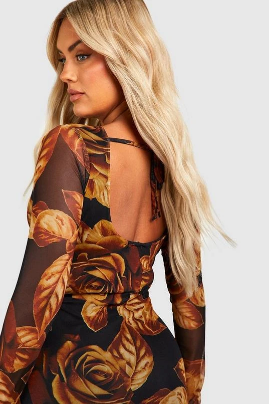 BOOHOO Plus Floral Mesh Low Back Maxi Dress 4 BOOHOO Plus Floral Mesh Low Back Maxi Dress - Image 4