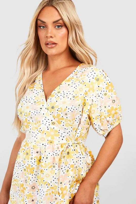 BOOHOO Plus Woven Floral Wrap Dress 4 BOOHOO Plus Woven Floral Wrap Dress - Image 4