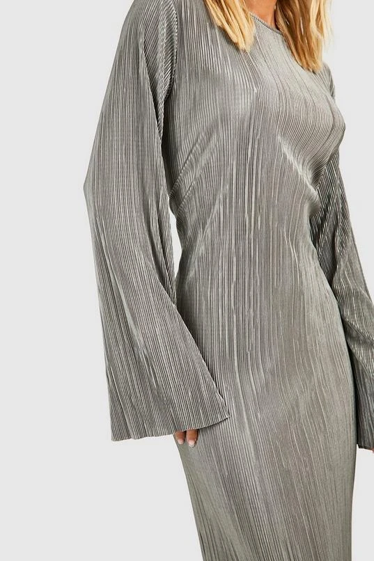 BOOHOO Plisse Flare Sleeve Maxi Dress 4 BOOHOO Plisse Flare Sleeve Maxi Dress - Image 4