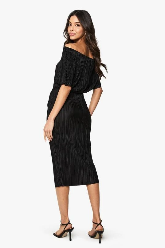 BOOHOO Plisse Off The Shoulder Midi Dress 2 BOOHOO Plisse Off The Shoulder Midi Dress - Image 2