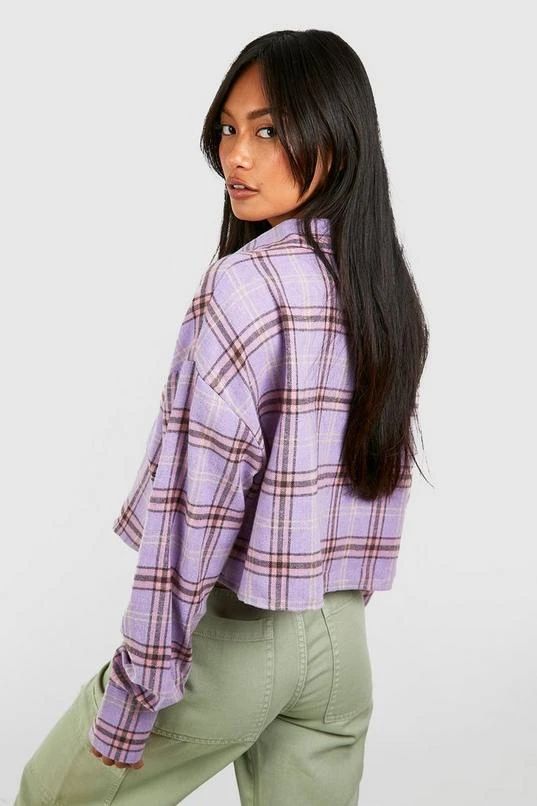 BOOHOO Check Cropped Shirt 2 BOOHOO Check Cropped Shirt - Image 2