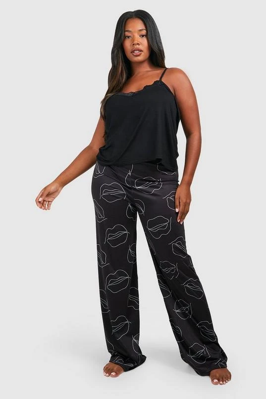 BOOHOO Plus Lip Print Pj Pants Set 3 BOOHOO Plus Lip Print Pj Pants Set - Image 3