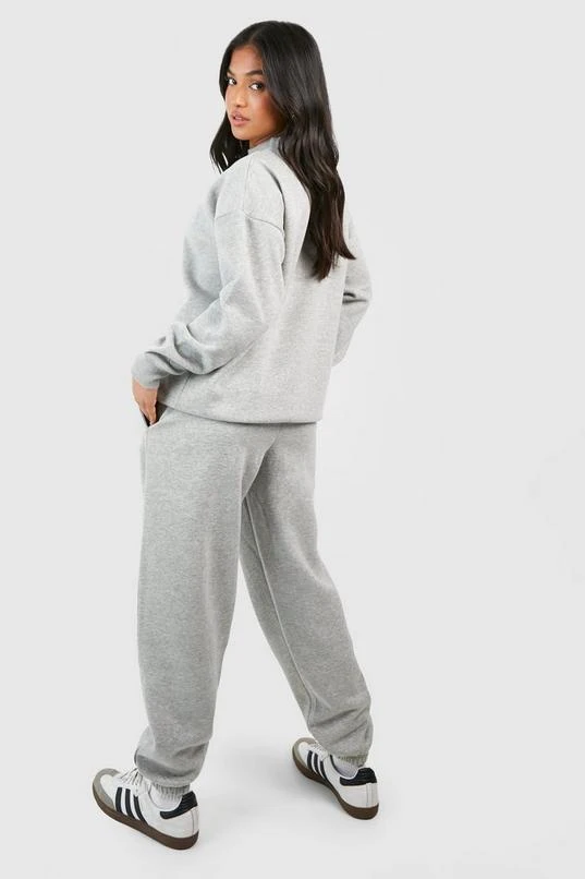 BOOHOO Petite Dsgn Studio Embroided Tracksuit 2 BOOHOO Petite Dsgn Studio Embroided Tracksuit - Image 2