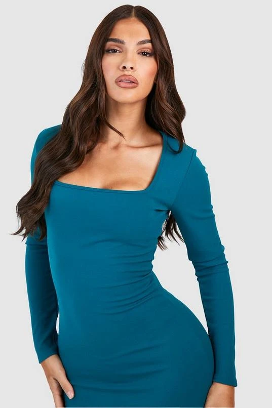 BOOHOO Square Neck Contour Maxi Dress 4 BOOHOO Square Neck Contour Maxi Dress - Image 4