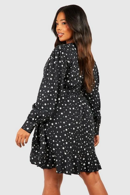 BOOHOO Plus Star Print Wrap Ruffle Skater Dress 2 BOOHOO Plus Star Print Wrap Ruffle Skater Dress - Image 2