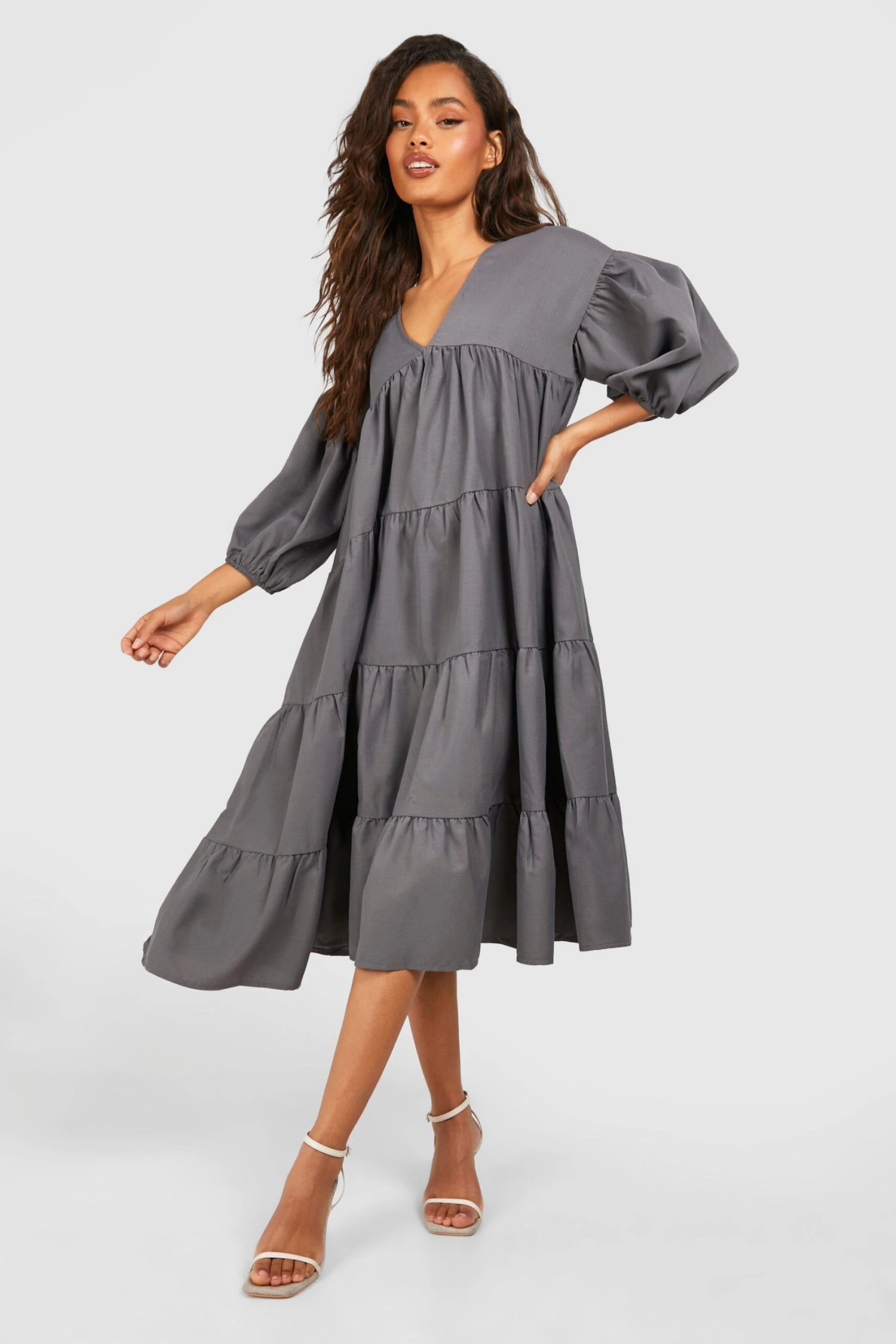 BOOHOO Poplin V Neck Tiered Midi Smock Dress 6 BOOHOO Poplin V Neck Tiered Midi Smock Dress - Image 6
