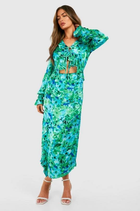 BOOHOO Floral Cut Out Ruffle Midaxi Dress 3 BOOHOO Floral Cut Out Ruffle Midaxi Dress - Image 3