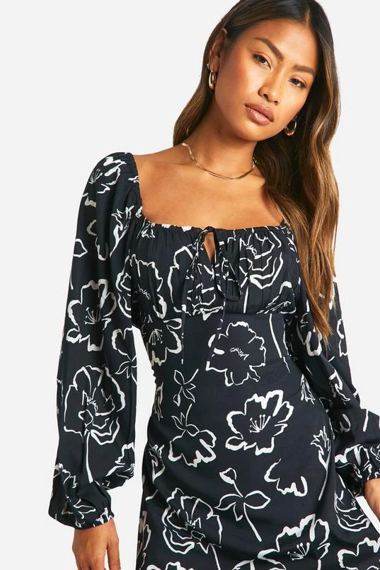 BOOHOO Mono Floral Puff Sleeve Midi Dress 4 BOOHOO Mono Floral Puff Sleeve Midi Dress - Image 4