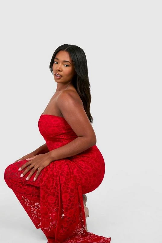 BOOHOO Plus Strapless Lace Bodycon Dress 3 BOOHOO Plus Strapless Lace Bodycon Dress - Image 3