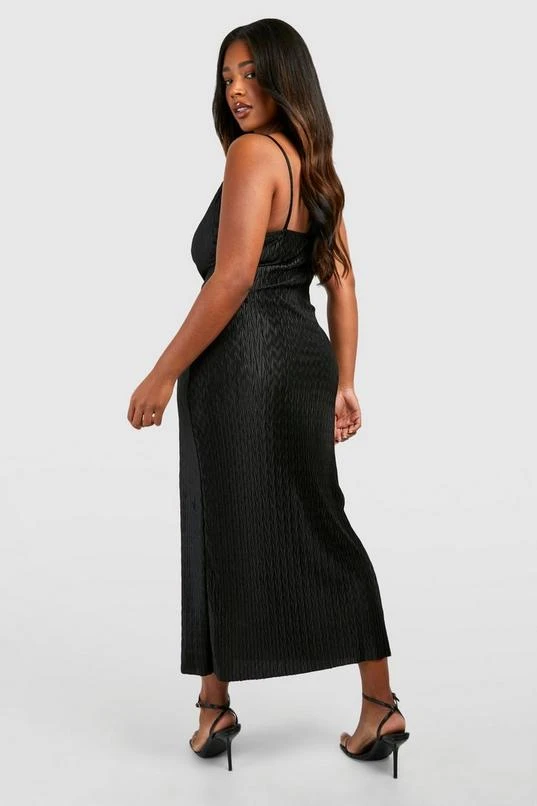 BOOHOO Plus Wave Plisse Cowl Neck Maxi Dress 2 BOOHOO Plus Wave Plisse Cowl Neck Maxi Dress - Image 2