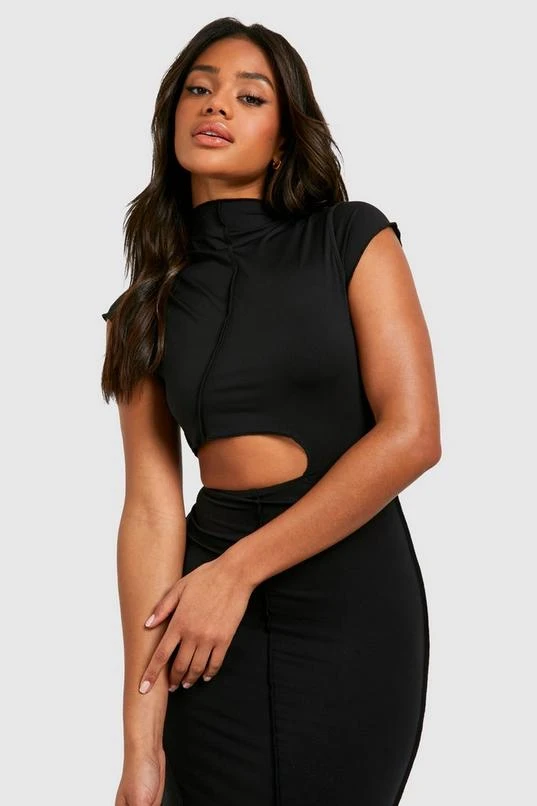 BOOHOO Exposed Seam Cut Out Maxi Dress 4 BOOHOO Exposed Seam Cut Out Maxi Dress - Image 4