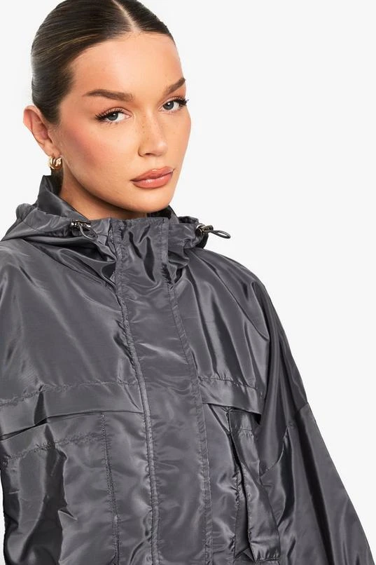 BOOHOO Pocket Detail Oversized Hooded Jacket 4 BOOHOO Pocket Detail Oversized Hooded Jacket - Image 4