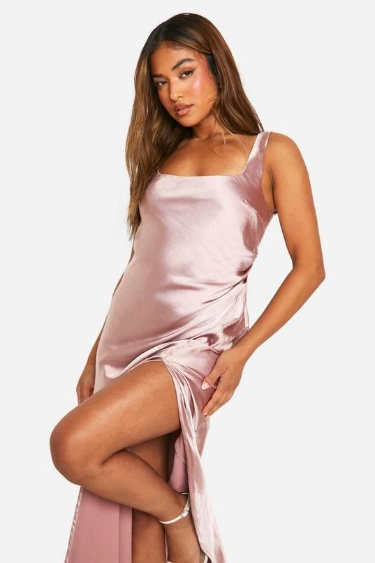 BOOHOO Petite Satin Square Neck Maxi Dress 3 BOOHOO Petite Satin Square Neck Maxi Dress - Image 3