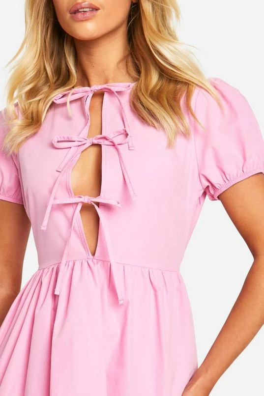BOOHOO Bow Front Mini Smock Dress 4 BOOHOO Bow Front Mini Smock Dress - Image 4