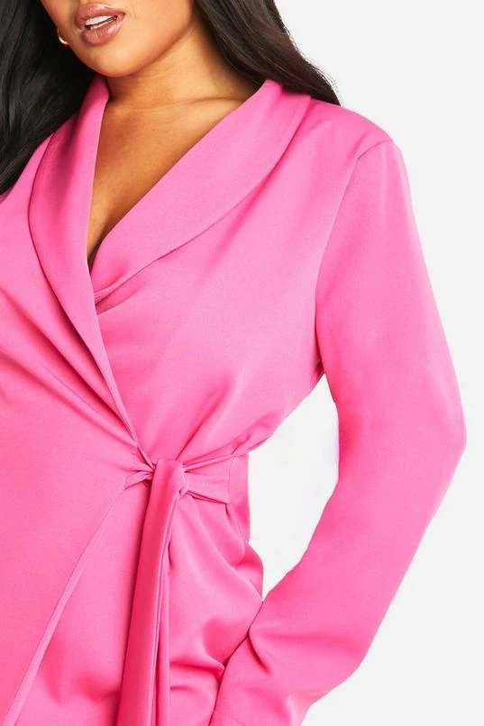 BOOHOO Plus Tie Side Blazer Dress 4 BOOHOO Plus Tie Side Blazer Dress - Image 4