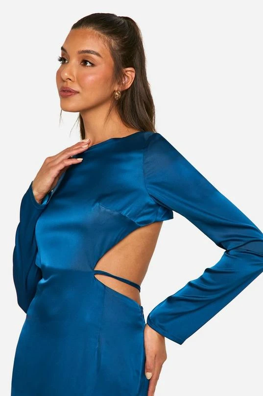 BOOHOO Satin Tie Back Maxi Dress 4 BOOHOO Satin Tie Back Maxi Dress - Image 4