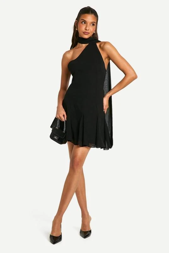 BOOHOO Chiffon Assymteric Godet Seam Mini Dress 3 BOOHOO Chiffon Assymteric Godet Seam Mini Dress - Image 3