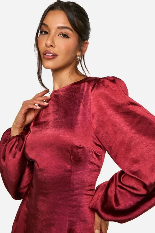 BOOHOO Satin Blouson Sleeve Maxi Dress 4 BOOHOO Satin Blouson Sleeve Maxi Dress - Image 4