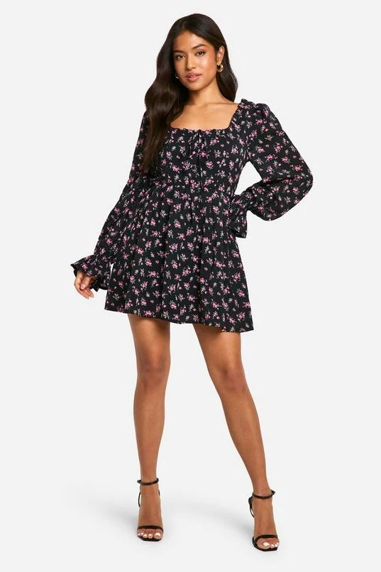 BOOHOO Petite Ditsy Floral Volume Sleeve Skater Dress 3 BOOHOO Petite Ditsy Floral Volume Sleeve Skater Dress - Image 3