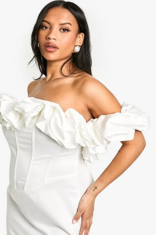 BOOHOO Plus Volume Off The Shoulder Midi Dress 4 BOOHOO Plus Volume Off The Shoulder Midi Dress - Image 4