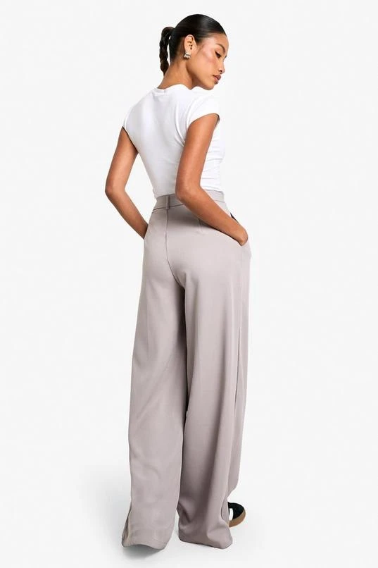 BOOHOO Pleat Detail Tailored Wide Leg Trousers 2 BOOHOO Pleat Detail Tailored Wide Leg Trousers - Image 2